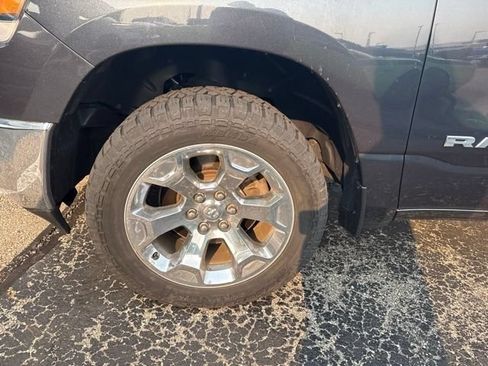 Used 2019 RAM 1500 Big Horn AWD/4WD image 10