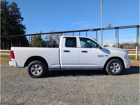 Used 2017 RAM 1500 Express image 8