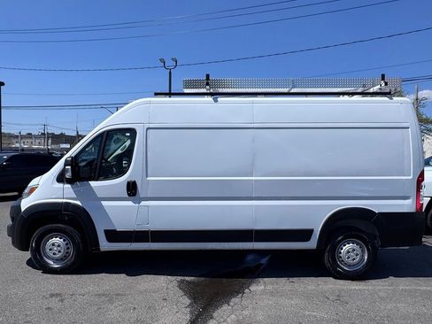 Used 2025 RAM ProMaster 3500 FWD image 4