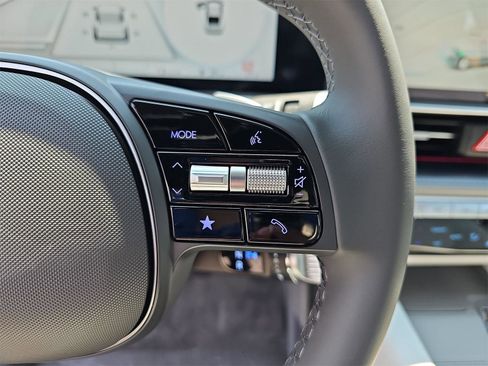 New 2025 Hyundai Ioniq 6 SEL image 18