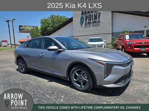 Used 2025 Kia K4 FWD image 1