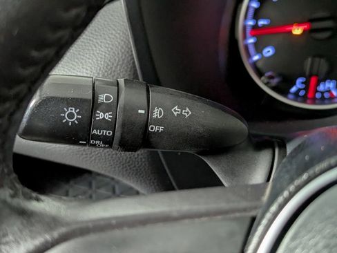 Used 2020 Toyota RAV4 XLE w/ Convenience Package AWD/4WD image 33