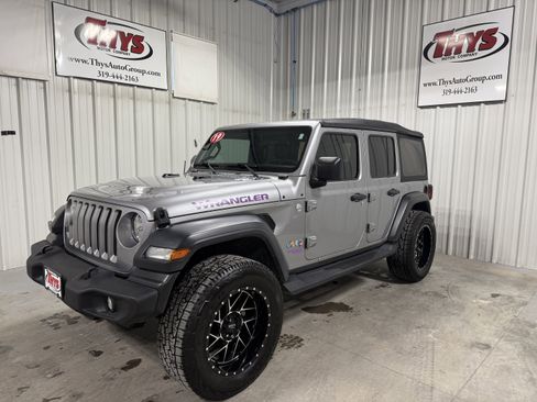 Used 2019 Jeep Wrangler Unlimited Sport image 16