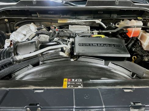 Used 2021 Chevrolet Silverado 2500 High Country image 32