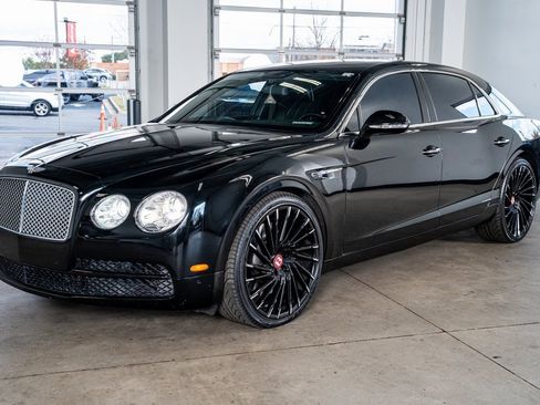 Used 2015 Bentley Flying Spur V8 image 11