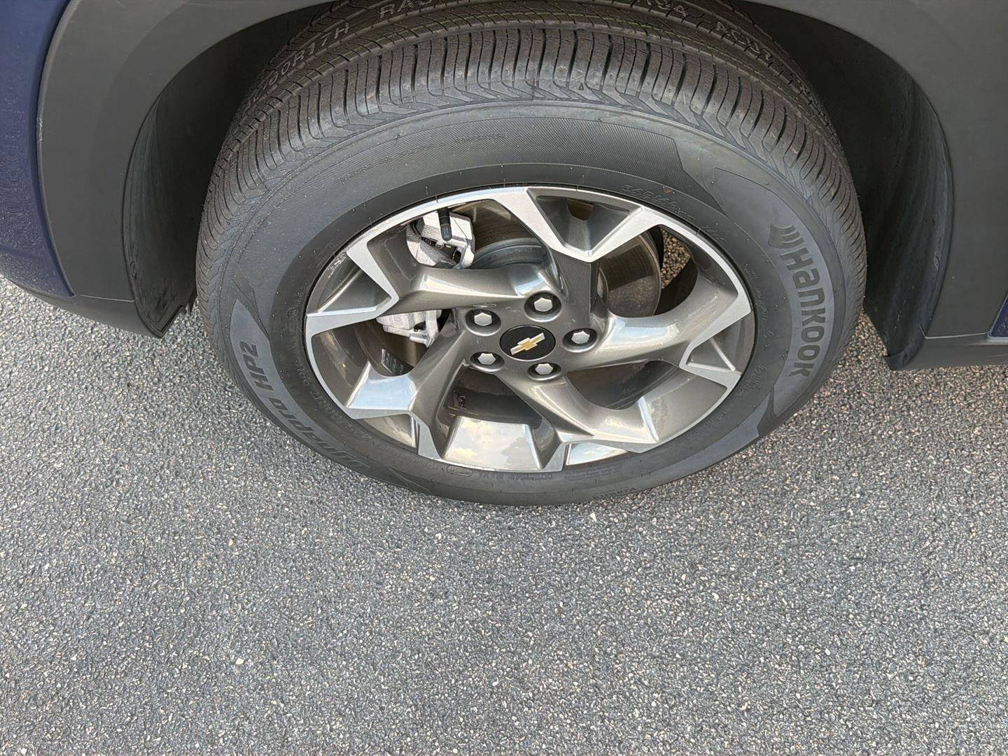 Used 2024 Chevrolet Trax LT FWD image 34