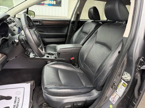 Used 2019 Subaru Outback 3.6R Limited AWD/4WD image 15