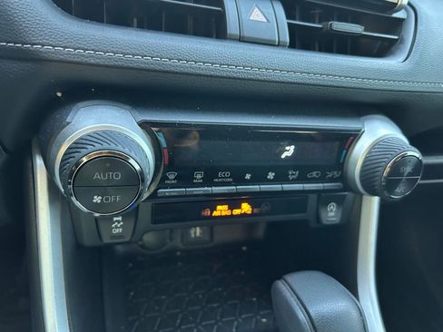 Used 2023 Toyota RAV4 XLE w/ Convenience Package image 26