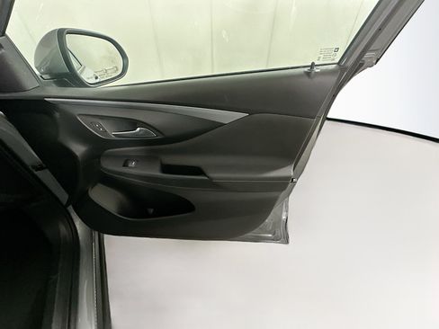 Used 2025 Buick Envista Preferred image 30