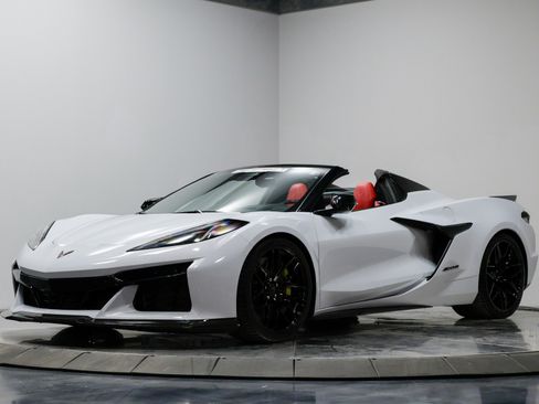 Used 2024 Chevrolet Corvette Z06 w/ Stealth Interior Trim Package image 2