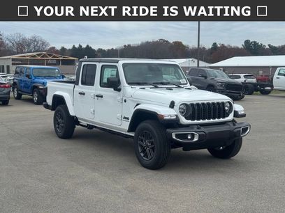 New 2026 Jeep Gladiator Sport