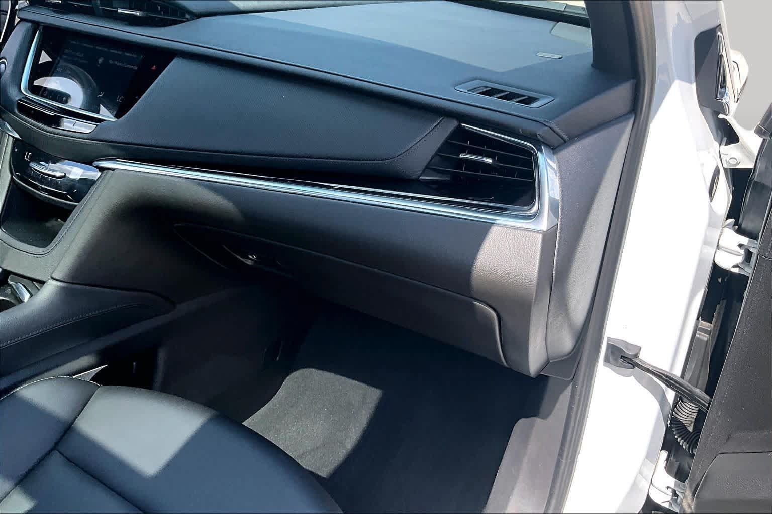 Used 2023 Cadillac XT6 Luxury FWD image 17
