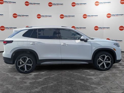 New 2026 Volkswagen Tiguan SE image 4