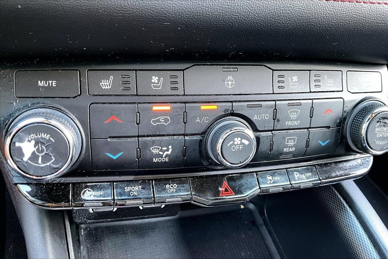 Certified 2024 Dodge Durango GT AWD/4WD image 18