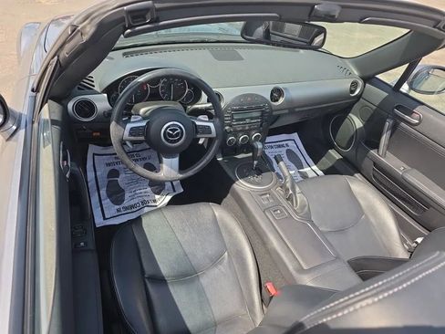 Used 2011 MAZDA MX-5 Miata Grand Touring w/ Premium Pkg RWD image 21