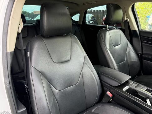 Used 2019 Ford Fusion Titanium FWD image 20