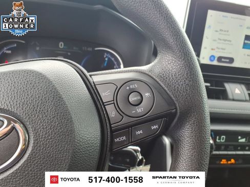 Used 2025 Toyota RAV4 LE AWD/4WD image 18