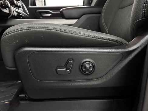 Used 2020 RAM 1500 Big Horn RWD image 13