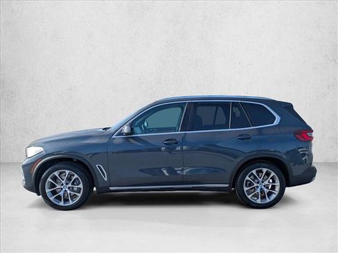 Used 2022 BMW X5 sDrive40i w/ Executive Package image 9