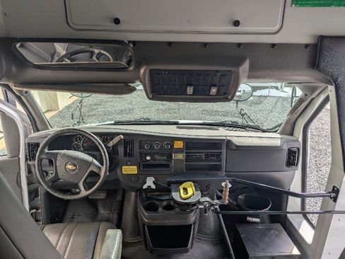 Used 2014 Chevrolet Express 4500 w/ School Bus Package image 12