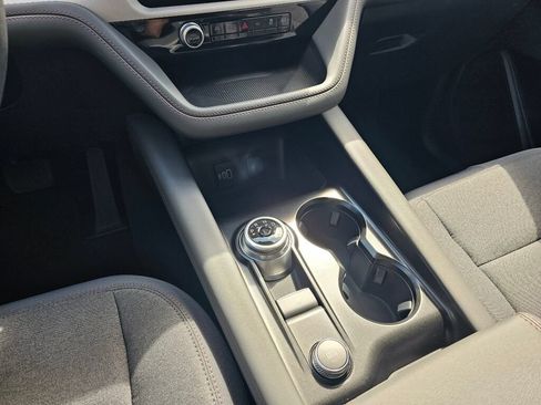 Used 2026 Ford Explorer Active AWD/4WD image 26