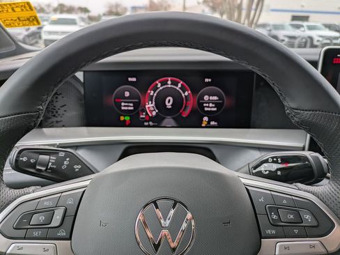 New 2026 Volkswagen Tiguan SE R-Line FWD image 38