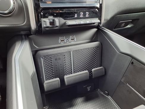 New 2026 RAM 1500 Big Horn AWD/4WD image 8