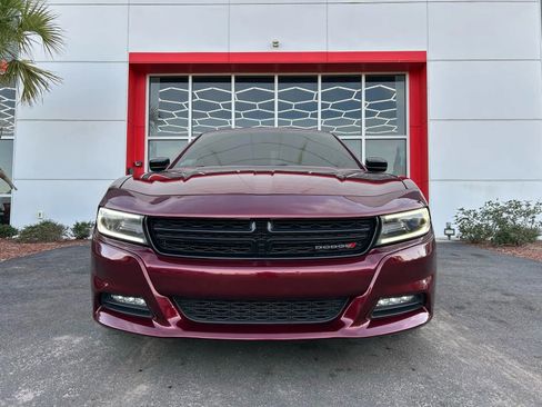 Used 2018 Dodge Charger R/T w/ Blacktop Package image 2