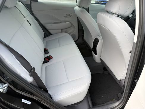 New 2026 Hyundai Kona SE FWD image 17