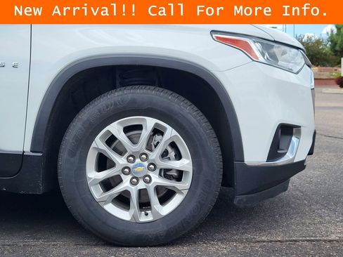 Used 2021 Chevrolet Traverse LT AWD/4WD image 8