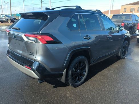 Used 2022 Toyota RAV4 XSE w/ XSE Grade Weather Package image 8