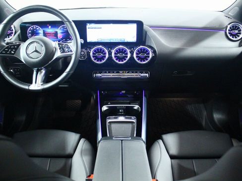 Used 2025 Mercedes-Benz GLA 250 GLA 250 image 4