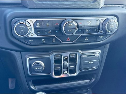 Used 2021 Jeep Wrangler Unlimited Sport S image 16