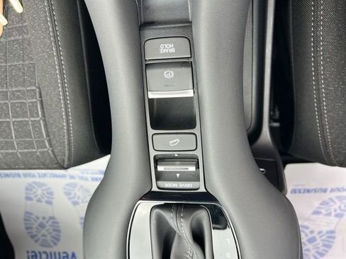 Used 2024 Honda HR-V LX image 22
