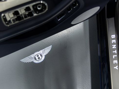 Certified 2026 Bentley Flying Spur V8 AWD/4WD image 41