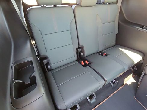 New 2026 GMC Acadia AT4 w/ Luxury Package AWD/4WD image 12