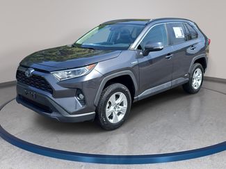 Used 2021 Toyota RAV4 XLE w/ Convenience Package video 1