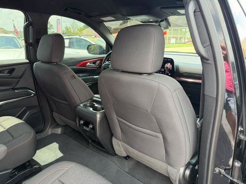 Used 2024 Chevrolet Traverse Z71 AWD/4WD image 20