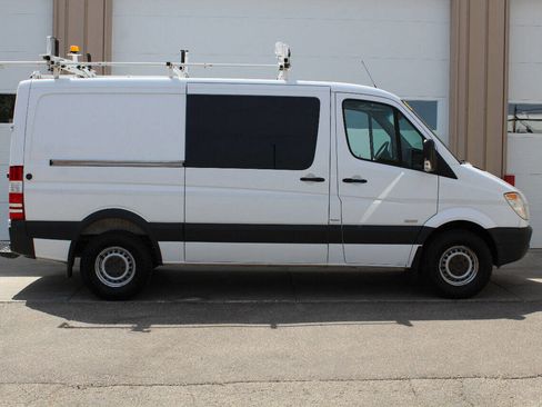 Used 2012 Mercedes-Benz Sprinter 2500 image 5