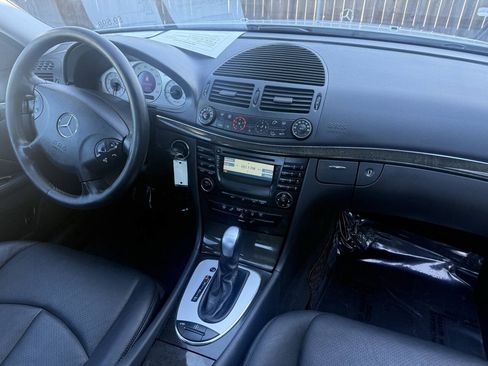 Used 2003 Mercedes-Benz E 320 Sedan image 7
