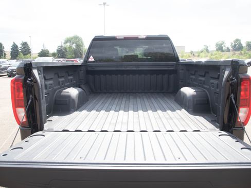 Used 2024 GMC Sierra 1500 Pro w/ Graphite Edition AWD/4WD image 13