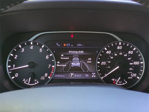 Used 2024 Nissan Frontier SL w/ Technology Package image 26