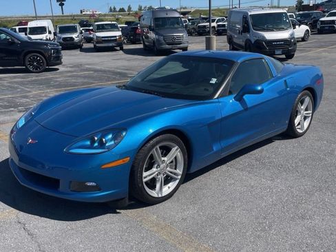 Used 2008 Chevrolet Corvette Coupe w/ Preferred Equipment Group RWD image 9