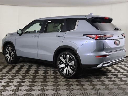 New 2026 Mitsubishi Outlander SE FWD image 10