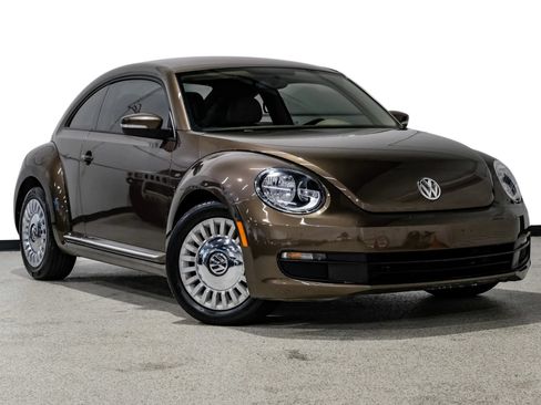 Used 2014 Volkswagen Beetle 1.8T FWD image 4