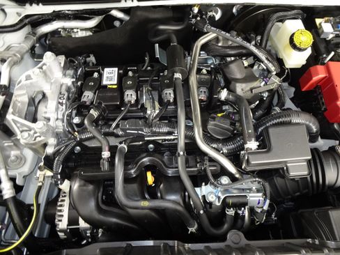 New 2026 Nissan Kicks SR w/ SR Premium Package image 10