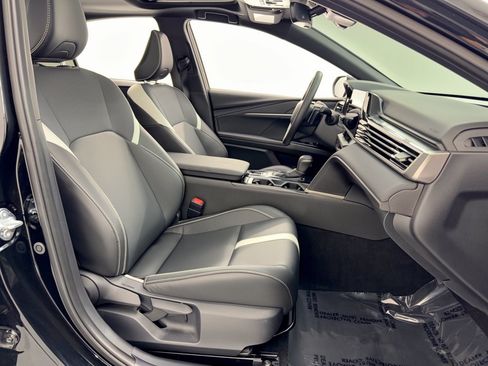 Used 2025 Toyota Camry SE w/ Multimedia Upgrade Package FWD image 30