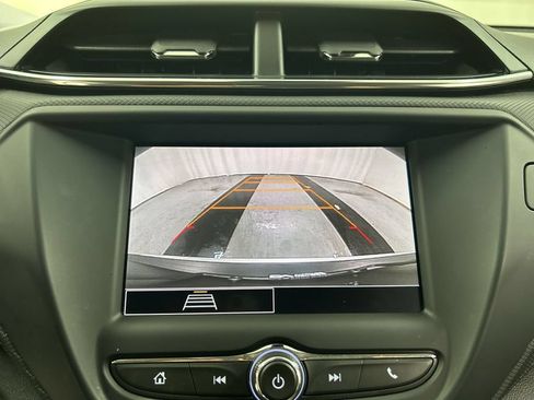 Used 2023 Chevrolet TrailBlazer LT FWD image 15