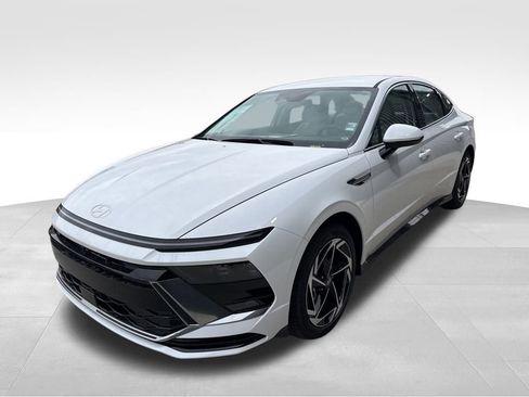 New 2026 Hyundai Sonata SEL FWD image 1