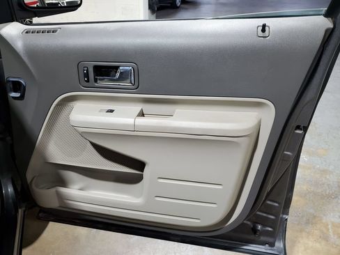 Used 2010 Ford Edge SEL FWD image 15